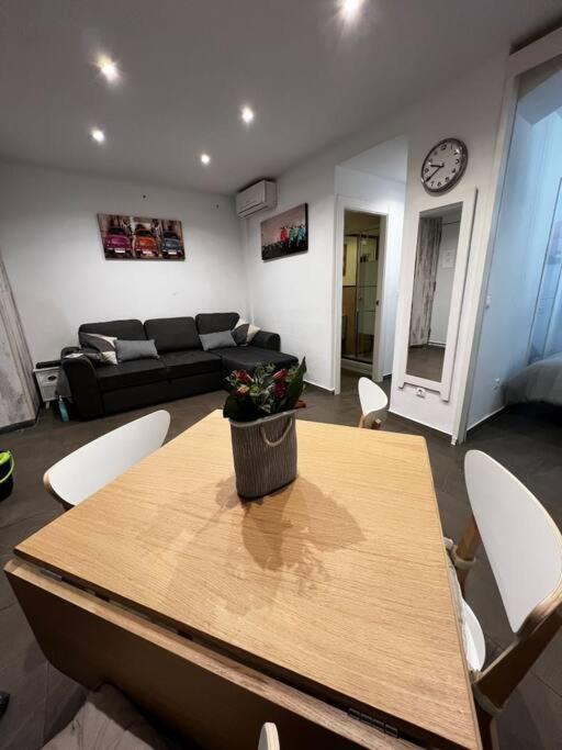 Great Apartment Close To Plaza De Torres Alicante Esterno foto