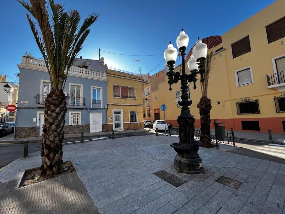 Great Apartment Close To Plaza De Torres Alicante Esterno foto